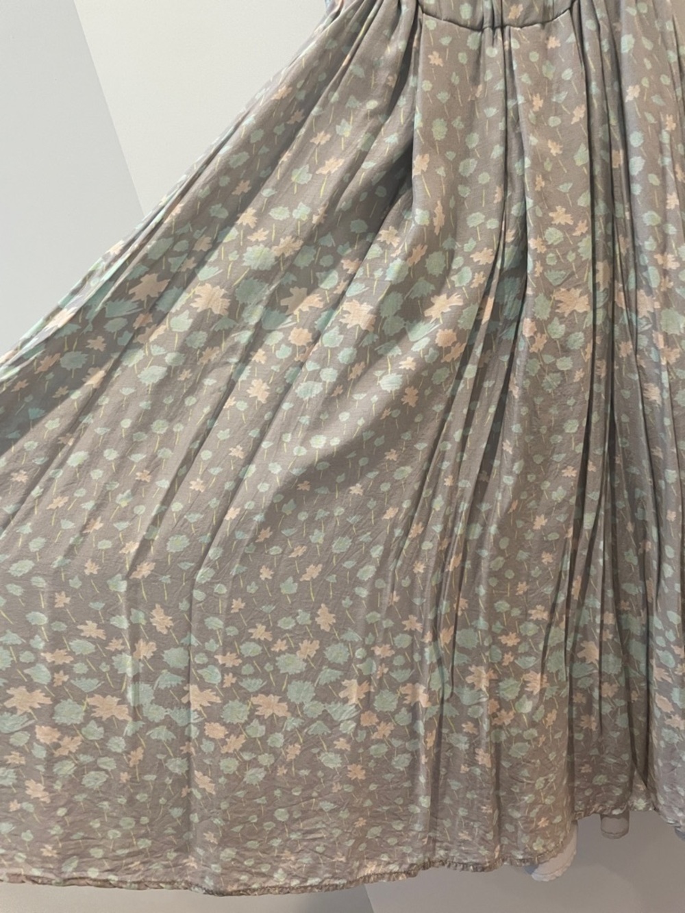 Farm Rio Floral Sundress - Picture 3 of 8